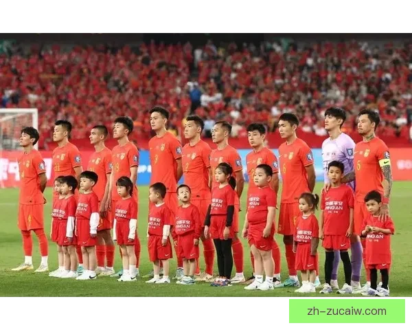 中喀麦隆友谊赛中国队0比2落败 全场表现分析与反思